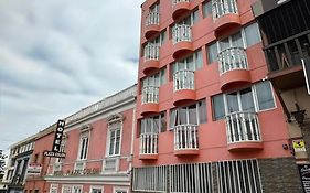 Hotel Plaza Colon